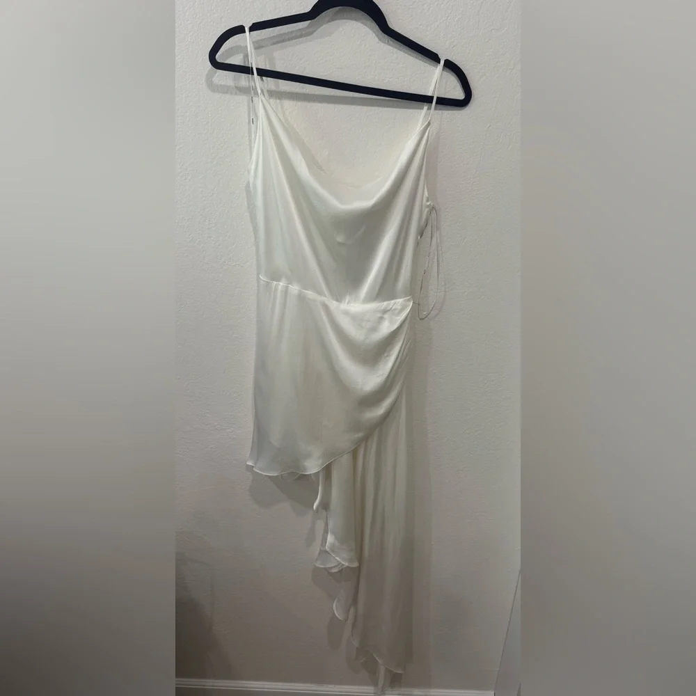 NWT Elliatt x Free People Gloria Dress in size Small
